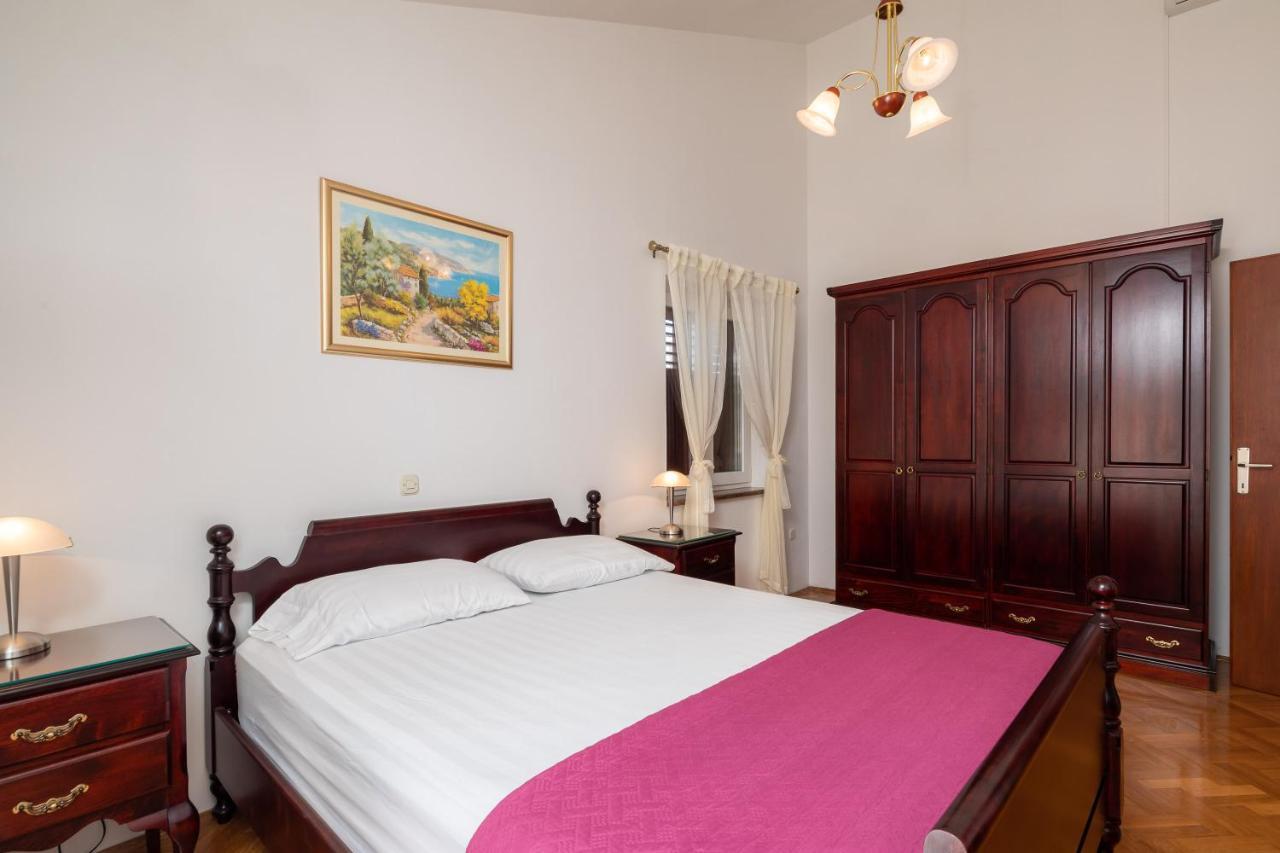 Beachfront Xxl - 2 Apartments Together - Lokva Rogoznica Extérieur photo